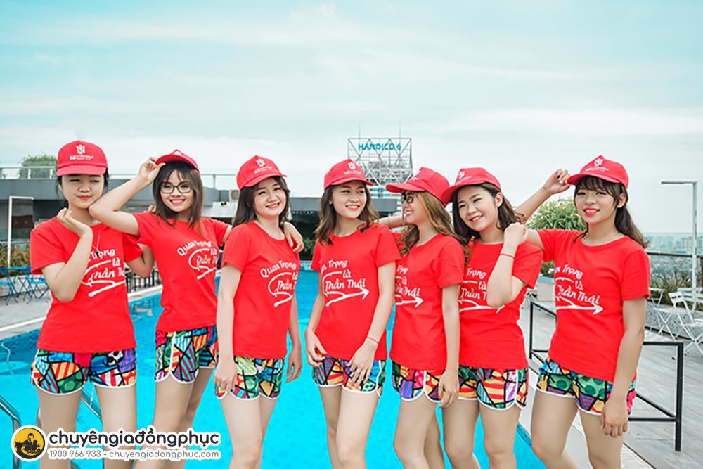 Việc mặc áo đồng phục lớp đẹp sẽ khiến lớp ngày càng mạnh mẽ hơn