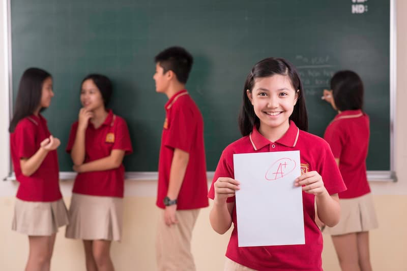 Lựa chọn công ty đặt may áo học sinh uy tín, giá thành ổn định