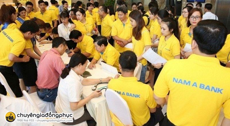 Chọn màu sắc áo thun khuyến mãi theo phong thủy