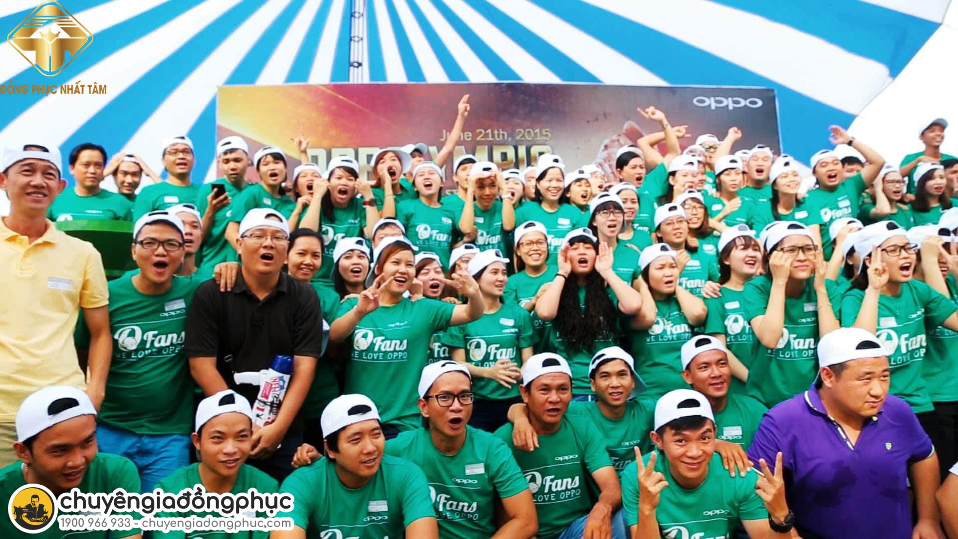 Cách chọn size cho áo thun tri ân khách hàng