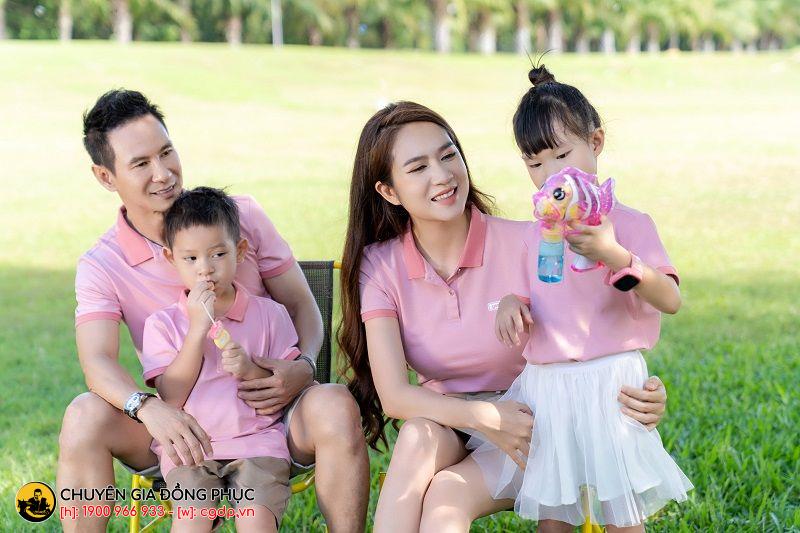 Chọn chất liệu vải may áo thun đồng phục gia đình