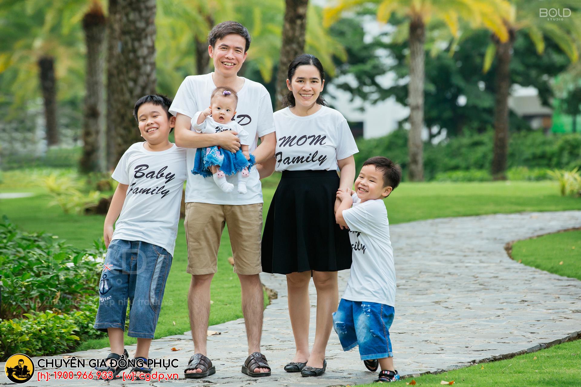 Áo thun gia đình 4 người