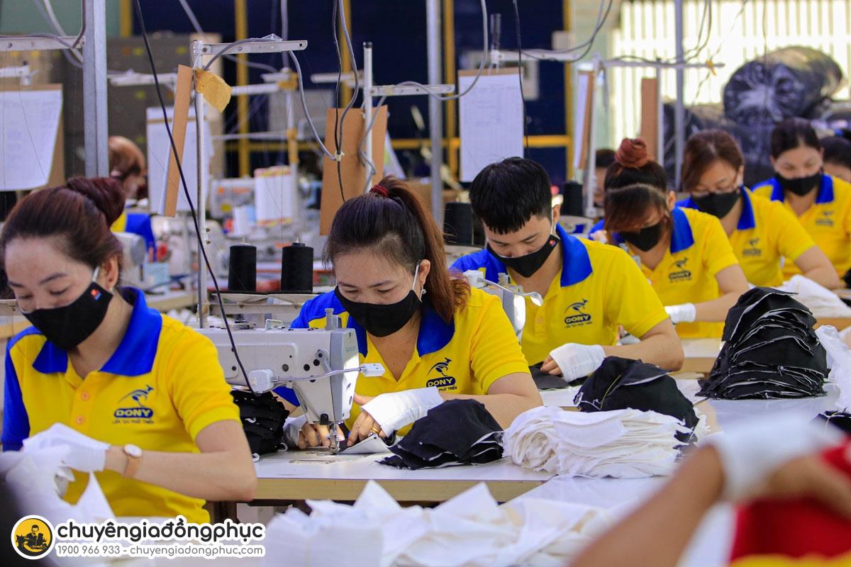 Áo thun công nhân