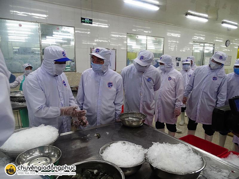 Đồng phục công nhân nhà máy chế biến hải sản