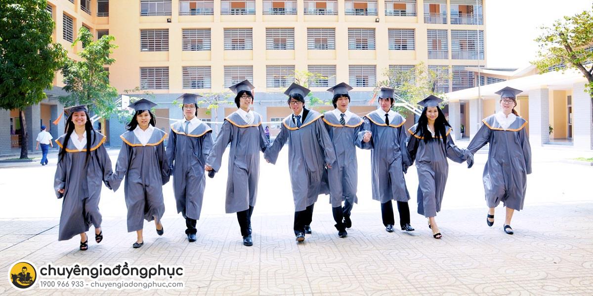 Đồng phục áo tốt nghiệp
