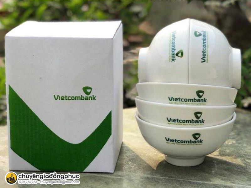 Mẫu quà tặng bình ly, chén đĩa ngân hàng VCB