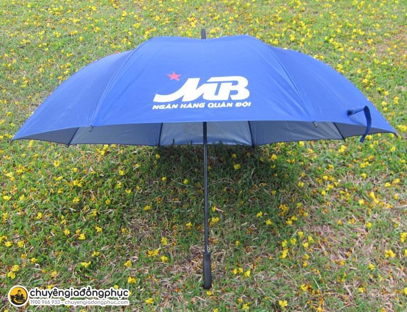 Mẫu ô dù quà tặng, ô dù ngân hàng MB