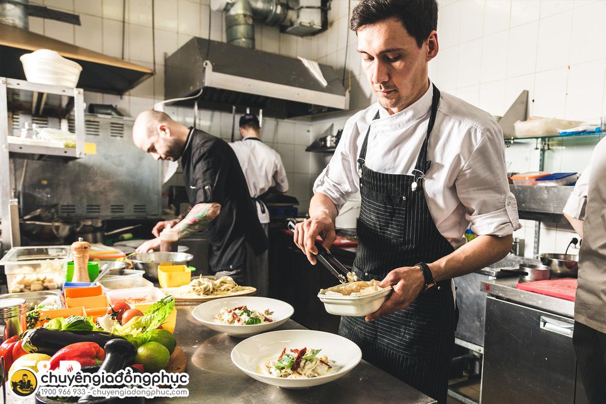 Đồng phục nhà bếp có ý nghĩa quan trọng trong việc xây dựng hình ảnh thương hiệu