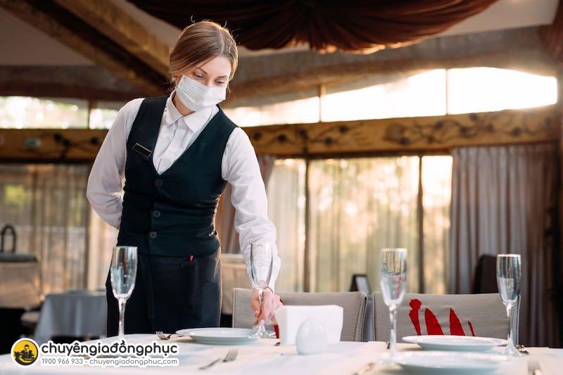Đồng phục phục vụ nhà hàng